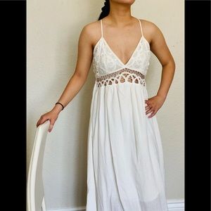 Qua - white lace maxi dress